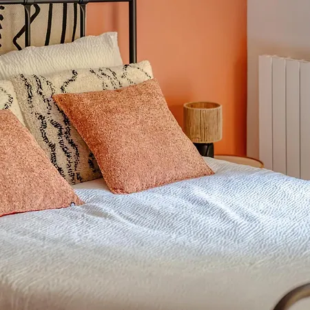 Chez Jeanne - Renove Balneo Et Balcon Centre 公寓 *